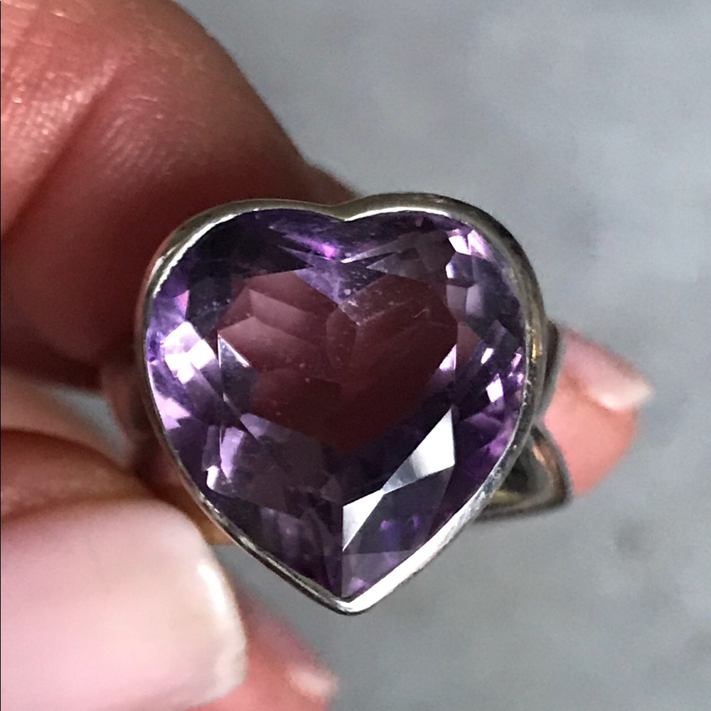 Sterling Silver 925 and Amethyst Ring sz 7